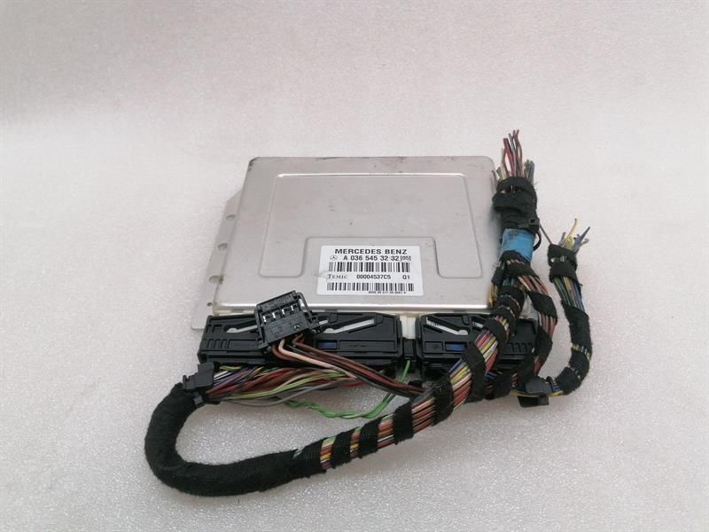 Mercedes E Class W211 Electronic Module A0365453232 Control Unit AIRMATIC