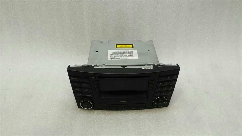 Mercedes E Class W211 CD player A2118274842 audio system controller