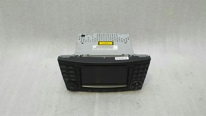 Mercedes E Class W211 Navigation Monitor A2118202797 Sat Nav Display Screen