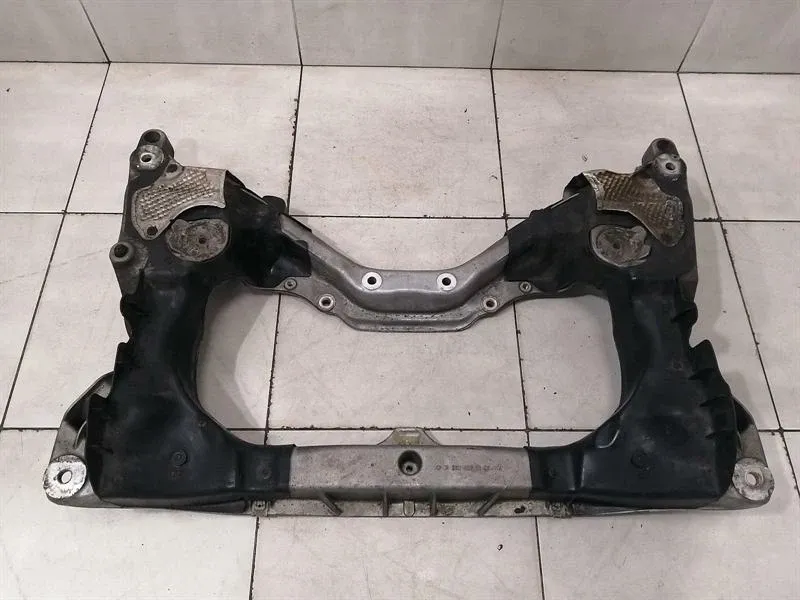 Mercedes SL R230 Beam Subframe Front A2306280157 Front Axle Beam