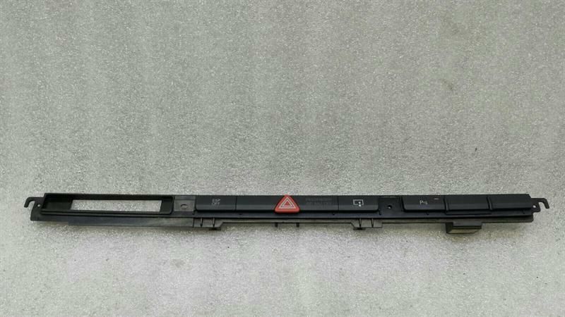 Audi S8 D3 RHD switch block 4E2927137EP right handlebar
