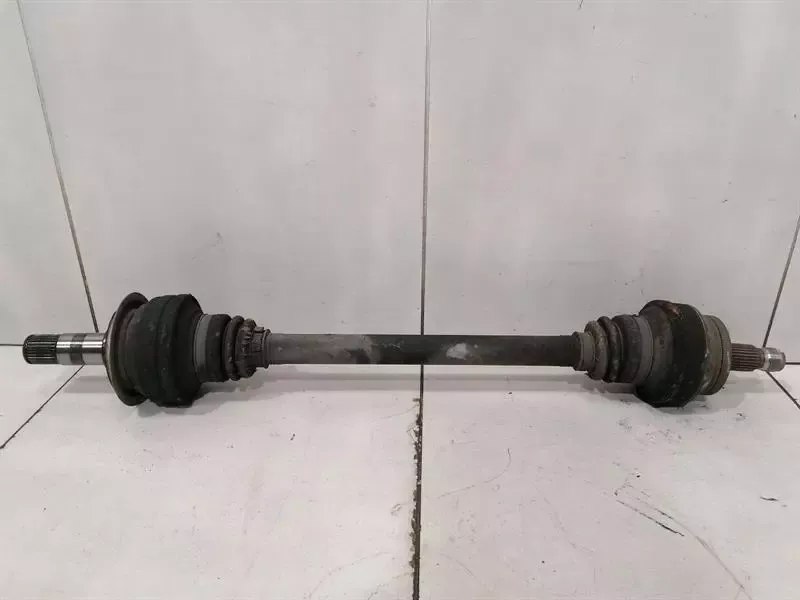 Mercedes C63 W204 Left Rear Drive Shaft A2043501610 Drive Shaft Rear Left