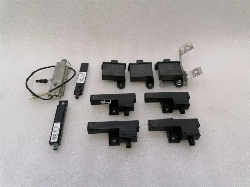 Audi R8 4S Performance Aerial / Antenna 8K0907247 Antenna