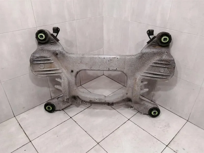 Land Rover Range Rover Sport L494 Rear Subframe LR037517 Axle Frame Rear Axle