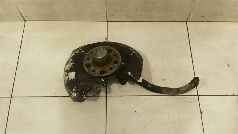 Mercedes SL R230 Left Front Hub A2113303720 Wheel Bearing Housing Front Left