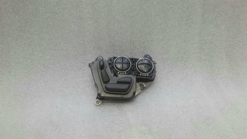 Mercedes SL R230 Left Seat Switch A2308211151 Seat Switch LI Heated Heater.