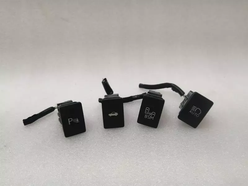 XUS RC F TRACK XC10 Switch Set 4X DASH Switch Set
