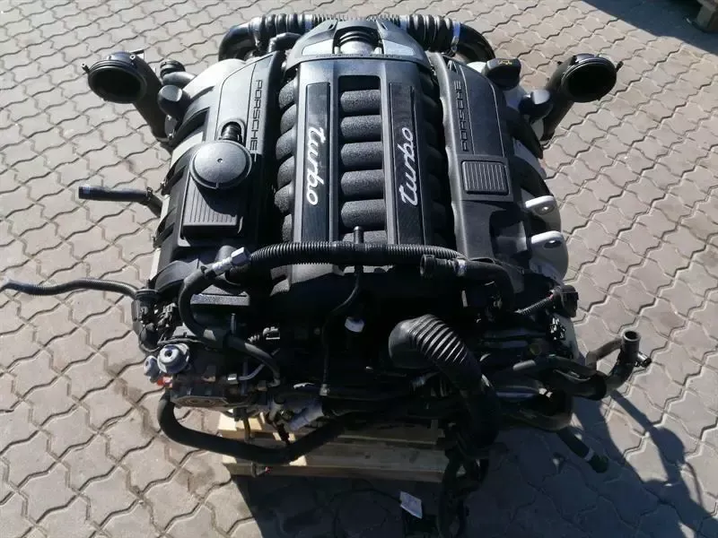 2016 PORSCHE CAYENNE 958 92A TURBO 4.8 V8 MOTOR CFT CFTB MOTOR TELJES
