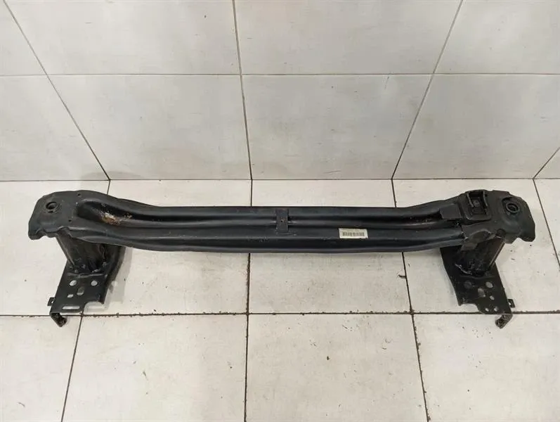 Porsche Cayenne 958 92A első lökhárító gerenda 95850510901 első lökhárító tartó