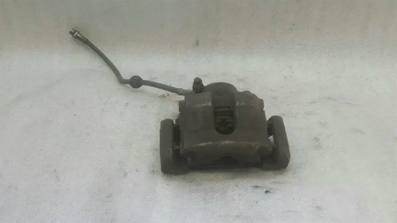 BMW Z4 E85 E86 left front caliper 6758113 caliper front left