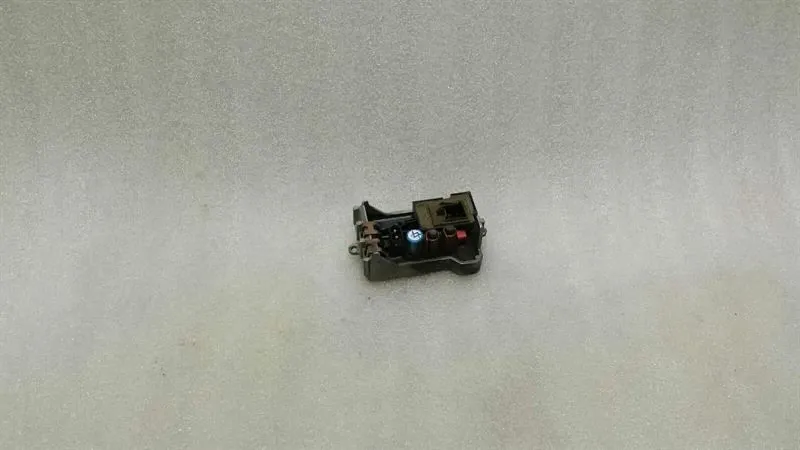 Mercedes E Class W211 Heater Resistor A2308216451 Blower Regulator Regulator