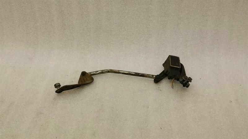 Mercedes S-class W221 rear left xenon level sensor A2218700092 level sensor