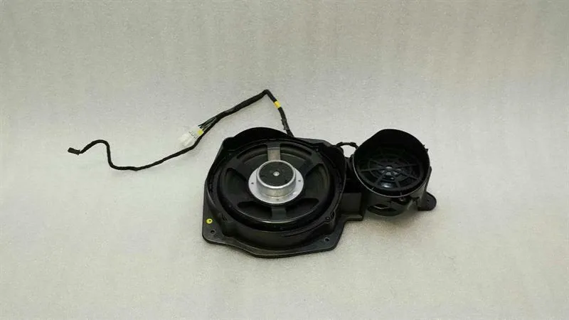 Mercedes S-Class W221 Front Right Speaker A2218205902 FRH Loudspeaker L7
