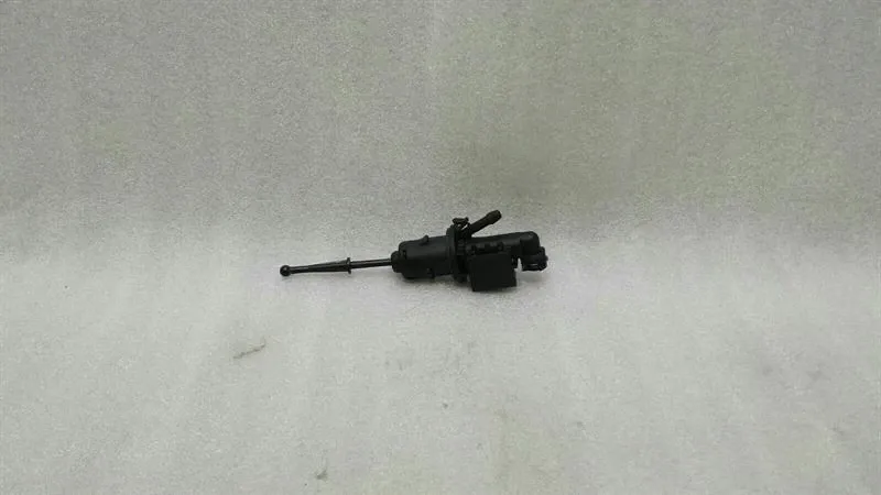 Audi S3 8P clutch master cylinder 1K0721388T clutch cylinder master cylinder