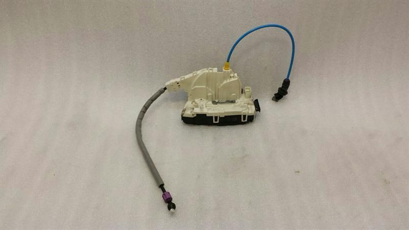 Mercedes E Class W212 front left door lock A0997200735 door lock front left