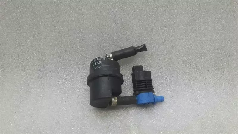 Mercedes CLS W219 Purge Valve A0004703693 Valve Vacuum Valve