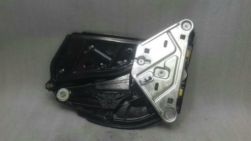Mercedes W205 Convertible Left Rear Door Winder A2056700303 Window Regulator Rear Li