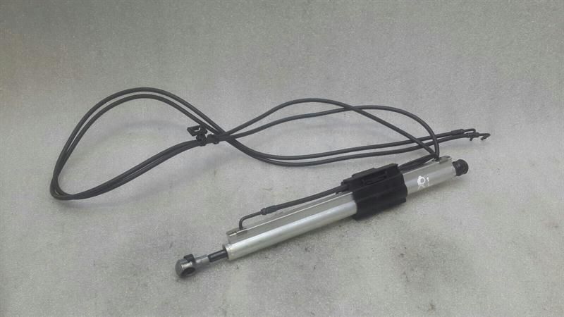 Mercedes C Class W205 Left Hydraulic Cylinder A2178002800 Hydraulic Cylinder LI