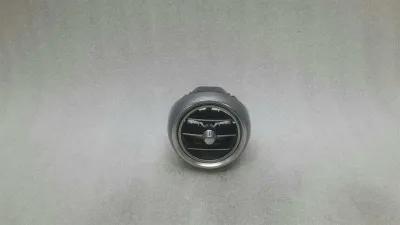 Mercedes C Class W205 RHD Left Air Vent A2058304400 Right Hand Drive Convertible