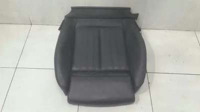 Audi A6 4G jobb ülés alsó 4G0881406D ülés első jobb címer S line bőr