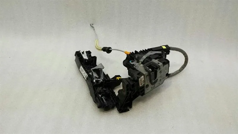 Mercedes S-Class W222 front left door lock A0997202100 door lock front left