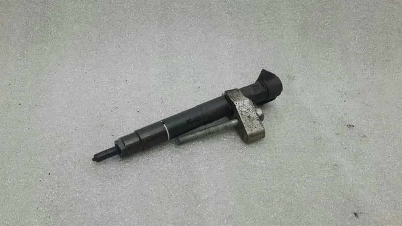 MERCEDES C Class W205 Injector A6510703287 Fuel Injector OM651 CDI