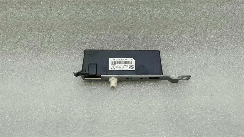 Porsche Cayenne 958 92A Amplifier Antenna 7P5035225M Antenna Amplifier