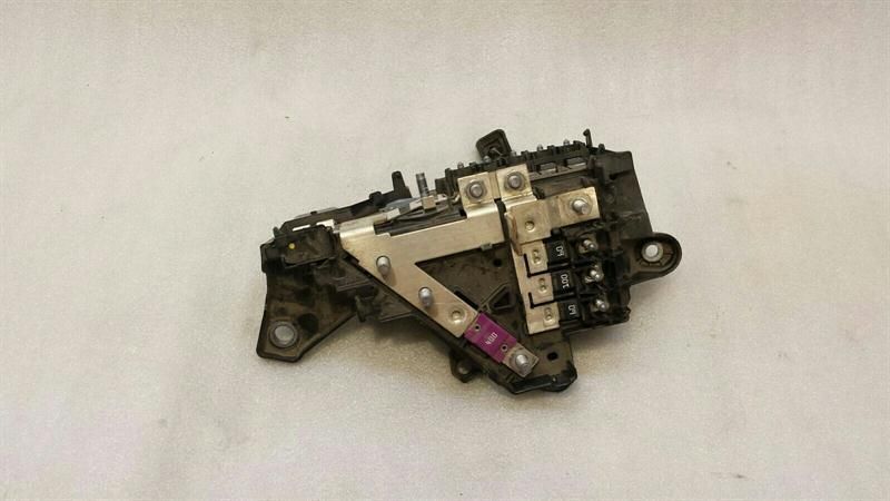 Mercedes C Class W205 Fuse Box A2055402250 Fuse Box OM651