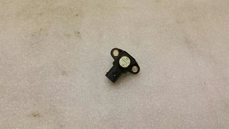 MERCEDES C CLASS W205 PRESSURE SENSOR A0061539728 INTAKE MANIFOLD PRESSURE SENSOR OM651