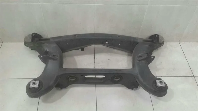 Mercedes C Class W205 Subframe Rear A2053507207 Axle Frame Rear Axle C250d.