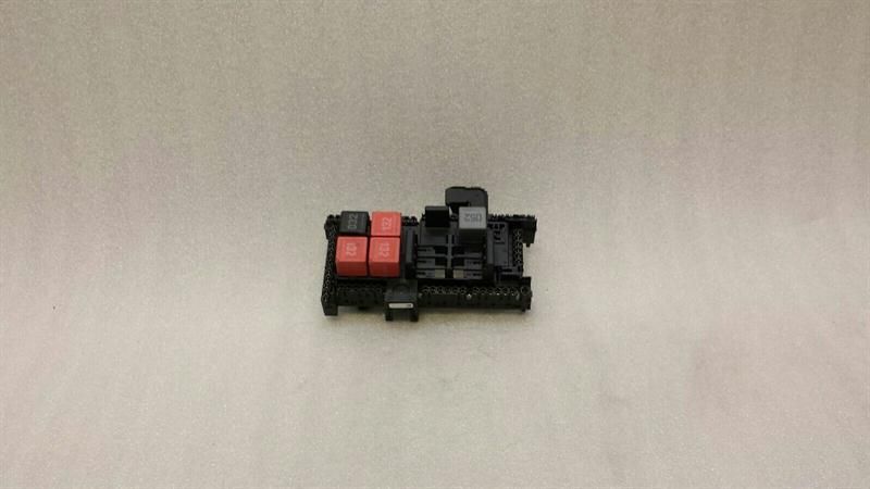 Mercedes C Class W205 Fuse Box A2059068501 Fuse Box Relay Box