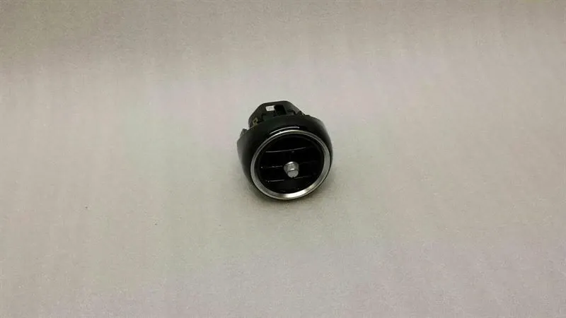 Mercedes C Class W205 RHD Right Air Vent A2058301200 Right Hand Drive