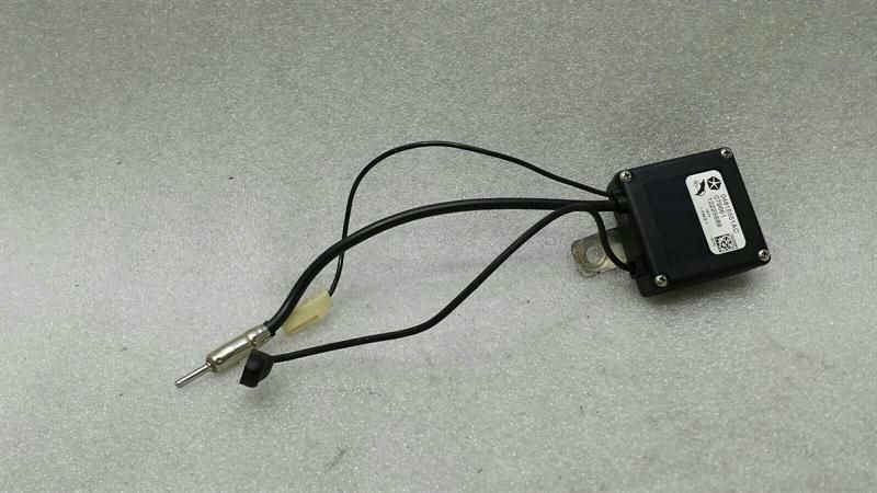 DODGE VIPER SRT-10 8.3 Antenna Amplifier 04815551AC Antenna Amplifier