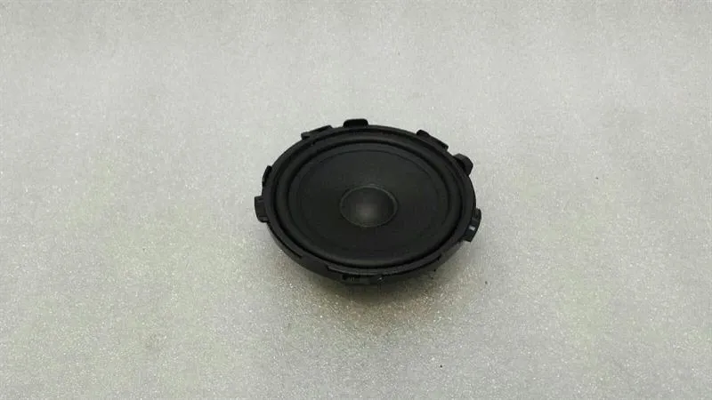 Mercedes C Class W205 Speaker A2058201002 Speakers