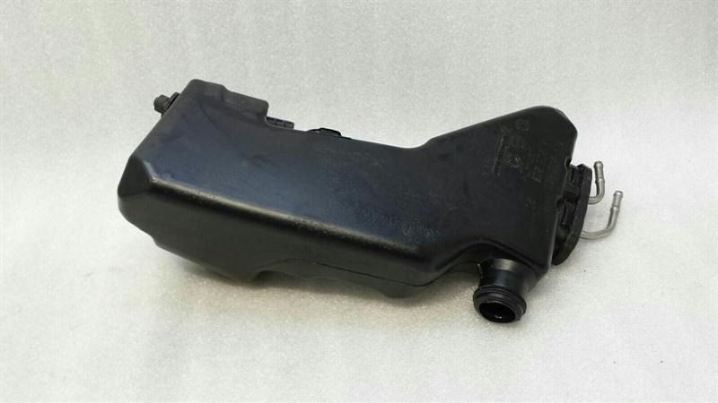 Mercedes C Class W205 Washer Fluid Reservior A2057600260 Wiping Water Tank