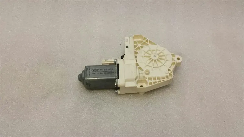 Audi S1 8X A1 right door window motor 8K0959802C window regulator motor right