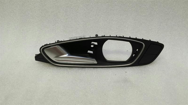 Audi S1 8X A1 left door inner handle 8X0837019E interior door handle left