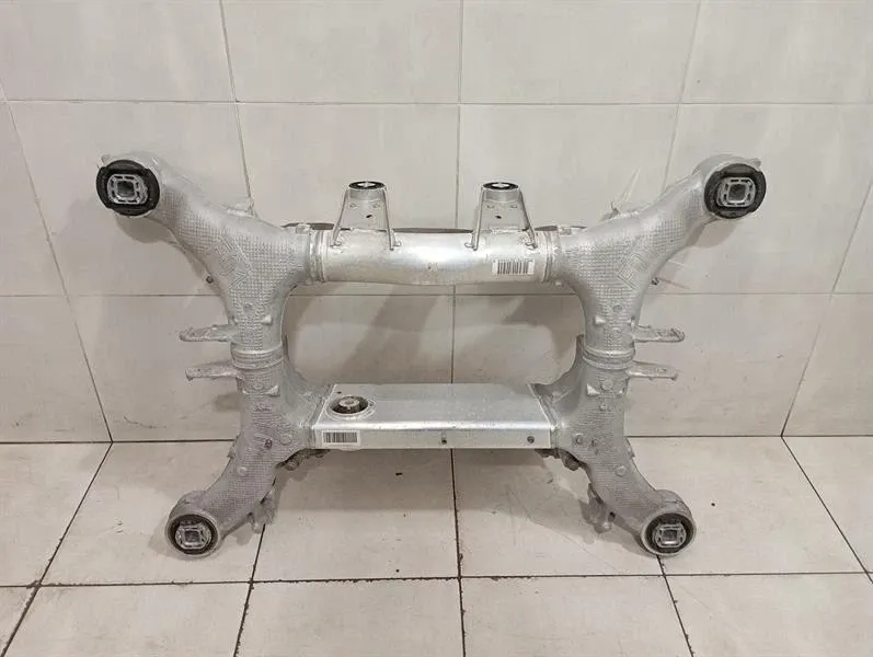 Rolls Royce Wraith RR5 Coupe Subframe Rear 33316855455 Axle Frame Rear Axle