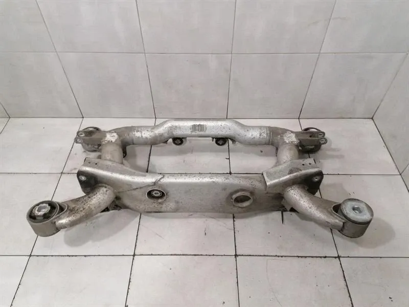 Rolls Royce Phantom MK7 VII 7 Subframe Rear 33316770752 Axle Frame Rear Axle