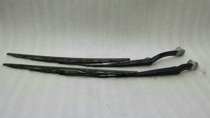 Dodge Challenger Wiper Arm 68044161AB Windscreen Wiper