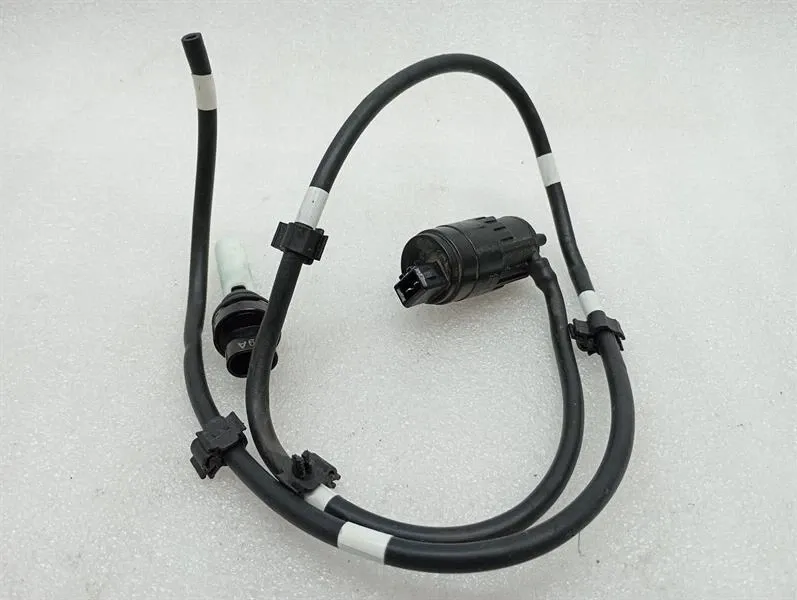 Ferrari Purosangue F175 washer fluid pump 81632900 washer water pump