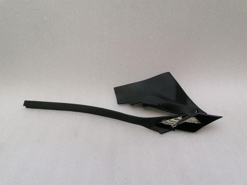 Ferrari Purosangue F175 door seal 995472 door seals RH A-PILLAR TRIM + seal