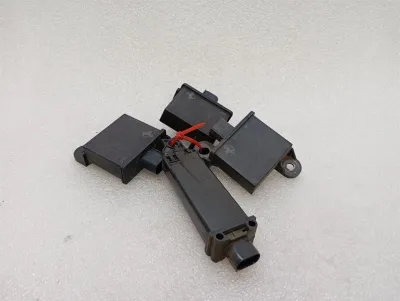 Ferrari FF F151 elektronikus modul készlet 237966 vezérlőegység RDK GUMIABRONCSNYOMÁS