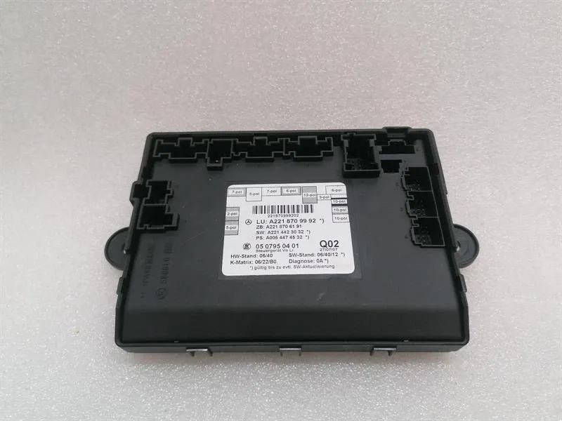 Mercedes S-Class W221 Front Left Door Module A2218709992 Control Unit Front Left
