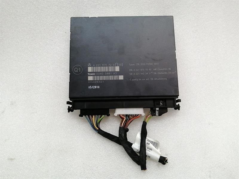 Mercedes S-class W221 electronic module A2218701092 rear seat control module