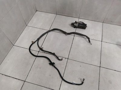 Mercedes C63 AMG W204 indítómotor A0061516501 önindító