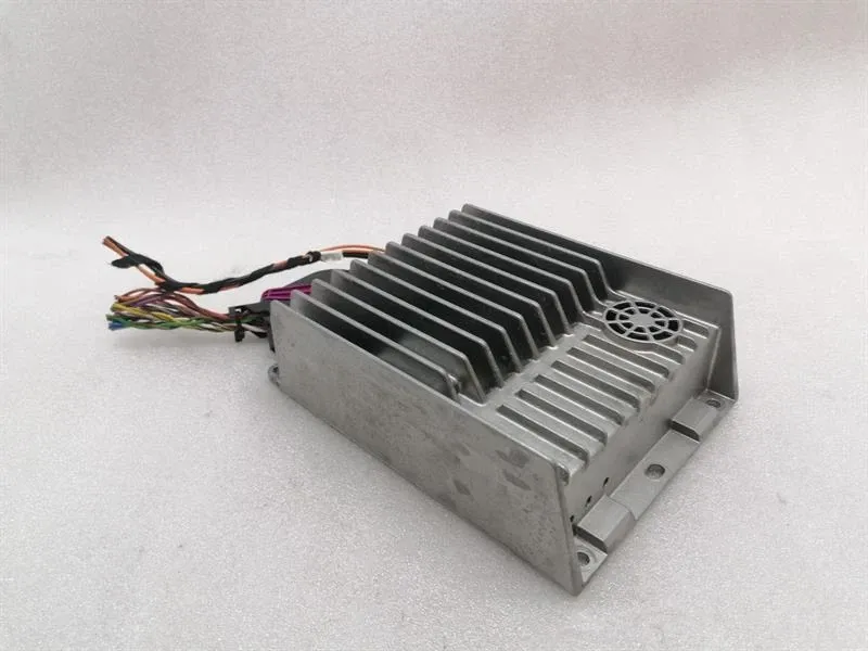 Mercedes C Class W204 Amplifier A2048706690 Amplifier Harman L7 Logic