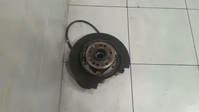 Mercedes R63 AMG W251 Right Rear Hub A1643501208 Wheel Bearing Housing Rear Right