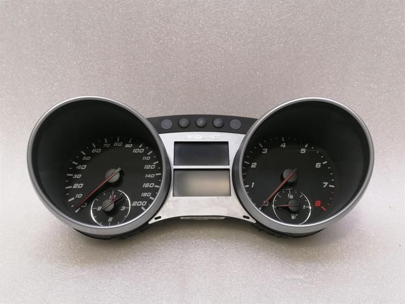 Mercedes ML63 AMG V8 W164 Instrument Cluster A1645401148 Speedometer 200MPH