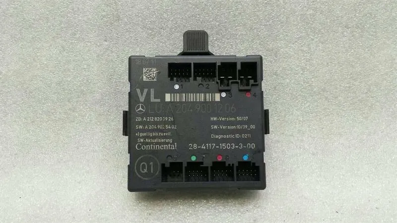 Mercedes C Class W204 Front Left Door Module A2049001206 Control Unit Door FLH